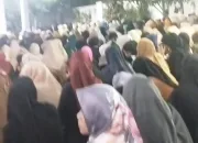 Imelda Liliana Temui Warga di Jl Danau Talaga, Terima Dukungan Kelompok Perempuan