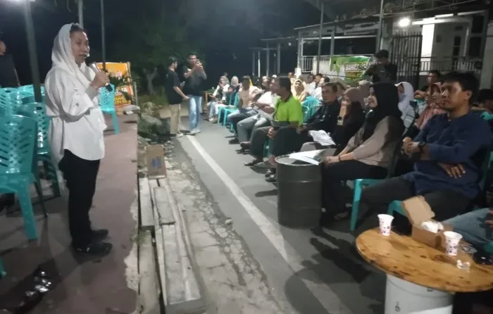Imelda Sambangi Kelurahan Talise Valangguni, Janjikan Pelaku UMKM Naik Kelas