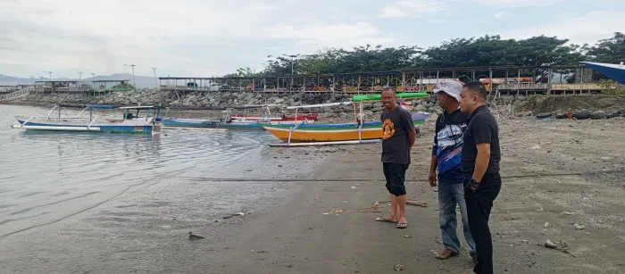 Hadianto Rasyid Janjikan Nelayan Talise dengan 7 Unit Perahu Katinting 9 PK 