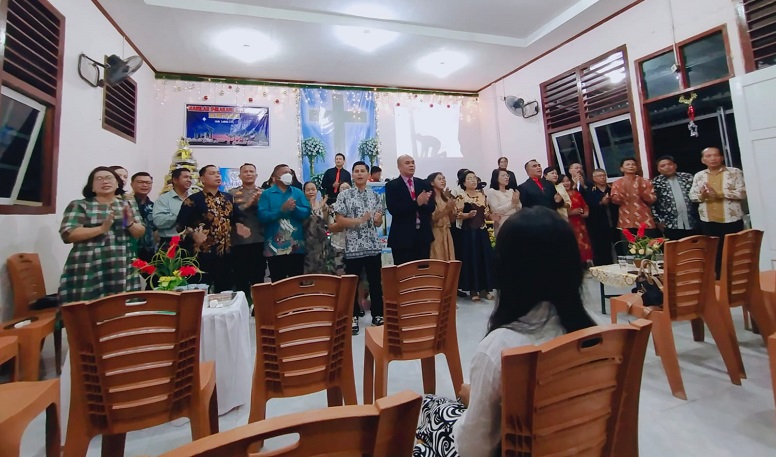 Ibadah Natal di GSJA Agape Poso Jadi Momentum Perkuat Kerukunan dan Toleransi