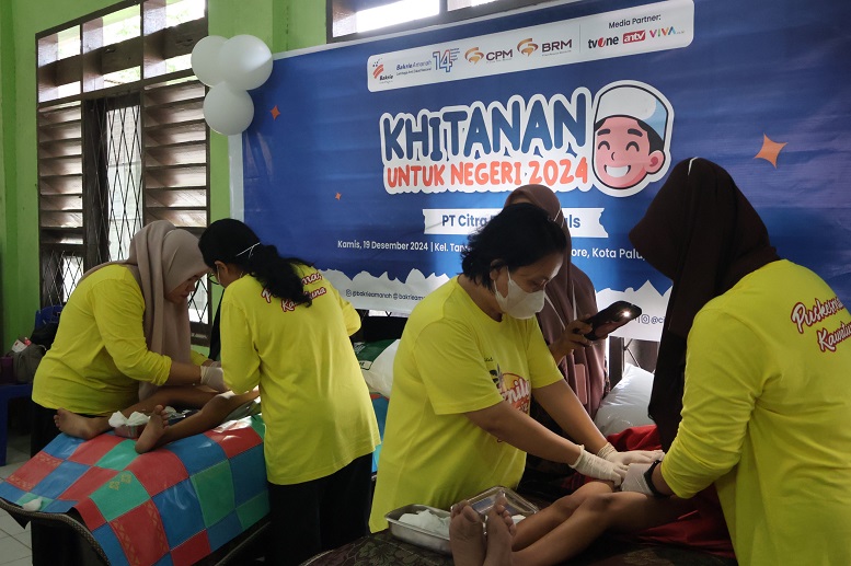 CPM Peduli: Khitan Massal 100 Anak dan Bantu Kaum Difabel di Lingkar Tambang