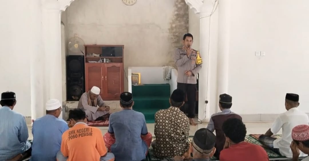 Kapolsek Poso Pesisir Selatan Sosialisasi Pencegahan Radikalisme ke Warga Desa Patiwunga