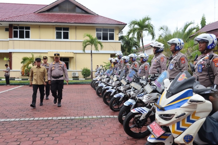 Wali Kota Palu Bacakan Amanat Kapolri saat Pimpin Gelar Pasukan Operasi Ketupat Tinombala 2025