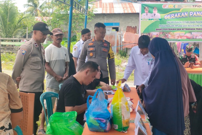 Gerakan Pangan Murah (GPM) oleh Dinas Pertanian, Perkebunan dan Ketahanan Pangan (DPPKP) Kabupaten Tojo Unauna digelar di Lapangan Dondo Kecamatan Ratolindo pada Rabu,12 Maret 2025.
