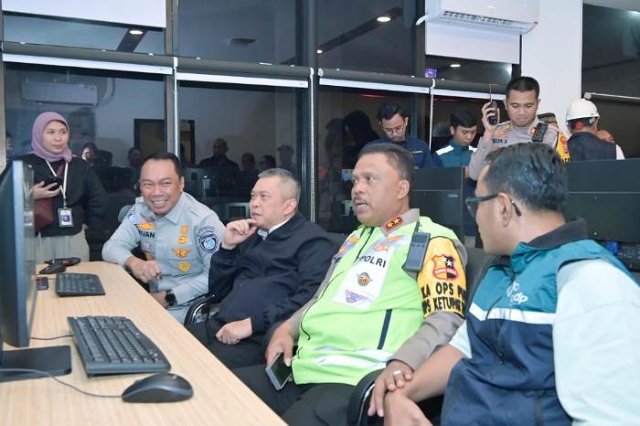 Menhub, Kakorlantas dan Dirut PT Jasa Raharja Tinjau Kesiapan Pelabuhan Merak Sambut Pemudik Dari dan Ke Sumatra