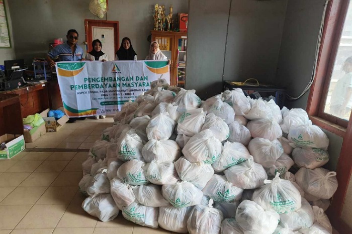 PT UKK Bagikan 400 Paket Sembako Jelang Akhir Ramadhan 1446 Hijrah