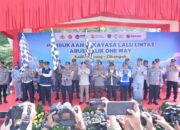 Kapolri dan Stakeholder Operasi Ketupat 2025 Resmikan Pelaksanaan One Way Nasional di KM 414 Kalikangkung