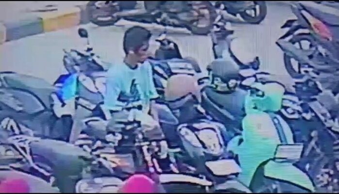 Karyawan Palu Grand Mal Kehilangan Motor di Area Parkir, Terduga Pelaku Terekam CCTV