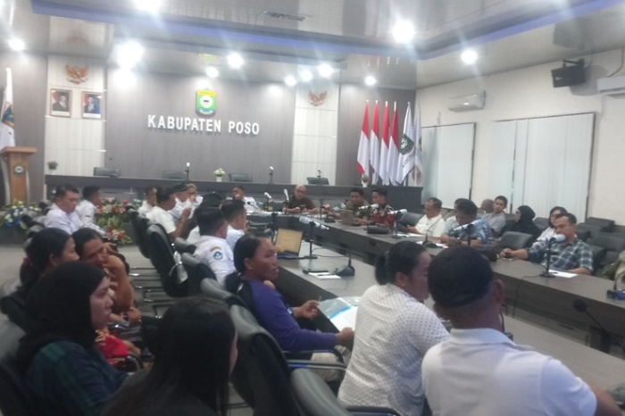 Satgas PKA Mediasi Tuntutan Masyarakat Transmigrasi Madoro: Sertifikasi Tanah hingga Utang Sawit Dibahas