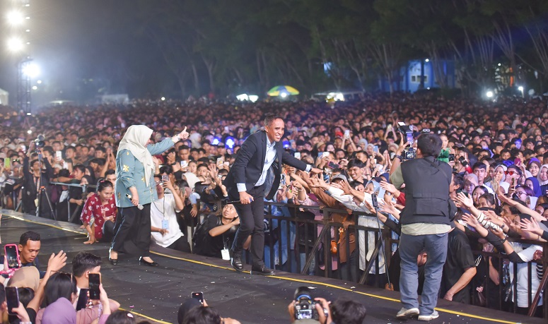 Lautan Manusia Warnai Penutupan Semarak Sulteng Nambaso, Puncak Perayaan HUT ke-61 Sulawesi Tengah