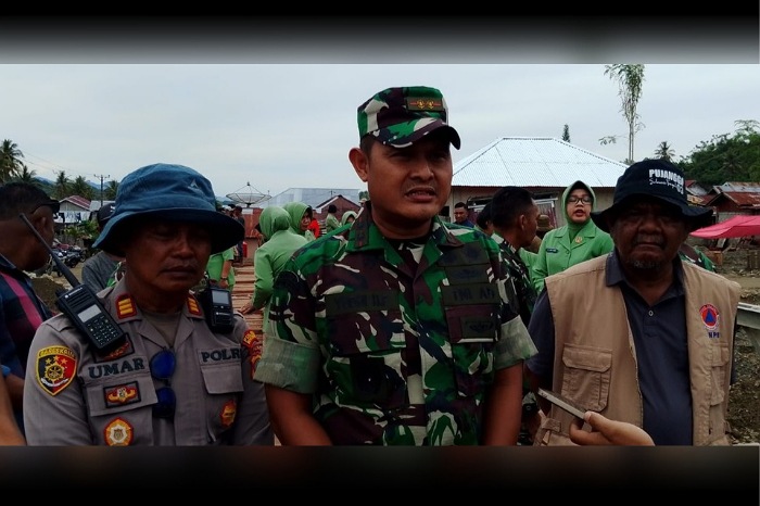 Dandim 1306/KP Salurkan Logistik ke Korban Banjir Bandang Wombo Induk dan Wombo Kalonggo