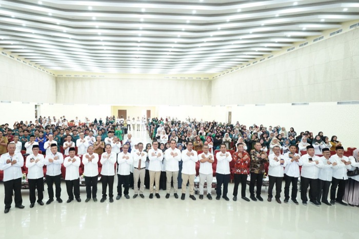 Menteri Karding Ajak Mahasiswa UIN Palu Merantau ke Luar Negeri sebagai Pekerja Migran Legal dan Terampil