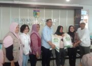 Bulog Sulteng Distribusi Bantuan Pangan Beras pada Warga Kelurahan Baru Palu Barat