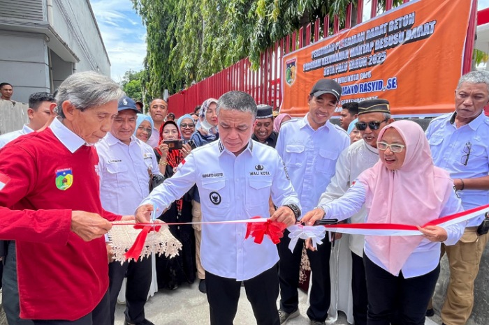 Hadianto Rasyid Resmikan Hasil Pekerjaan Infrastruktur di Besusu Barat