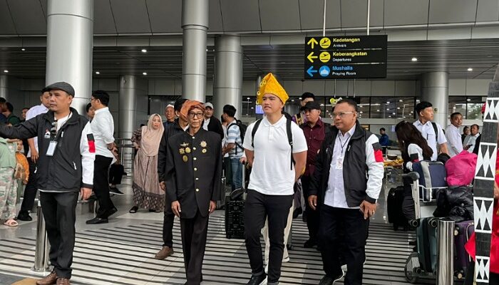 Kaesang Pangarep Tiba di Kota Palu, Dijadwalkan Buka Rakorwil PSI se Sulteng