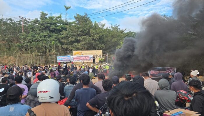 Massa Poboya Ultimatum PT CPM, Beri Batas Waktu Satu Minggu Penuhi Tuntutan Warga