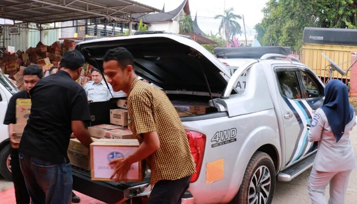 Jasa Raharja Distribusi Bantuan untuk Korban Banjir Bandang dan Longsor di Lubuk Minturun Sumbar