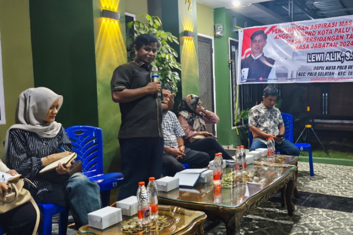 Reses DPRD Palu, Lewi Alik Dengar Keluhan Warga soal Drainase, Retribusi Sampah dan Bantuan Usaha