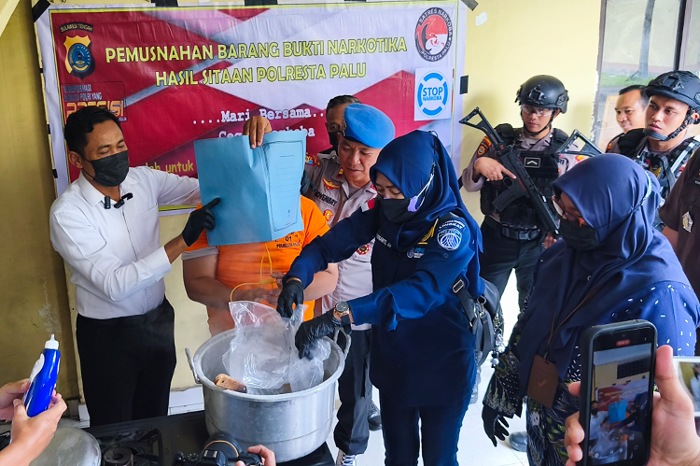Sabu 2 Kg Dimusnahkan di Palu, Terungkap Fakta Tersangka Sudah Edarkan 1 Kg di Kayumalue