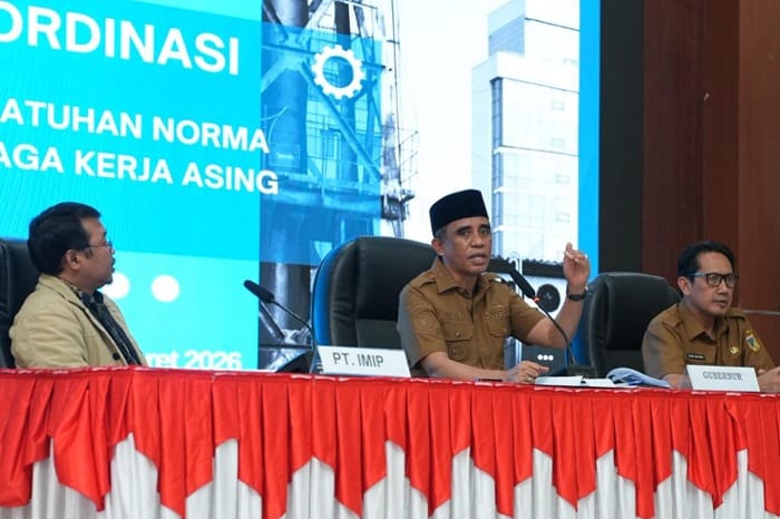Gubernur Sulawesi Tengah Anwar Hafid memimpin dan membuka Rapat Koordinasi Peningkatan Kepatuhan Norma Penggunaan Tenaga Kerja yang digelar di Gedung Pogombo, Kantor Gubernur Sulawesi Tengah, pada Selasa 3 Maret 2026.
