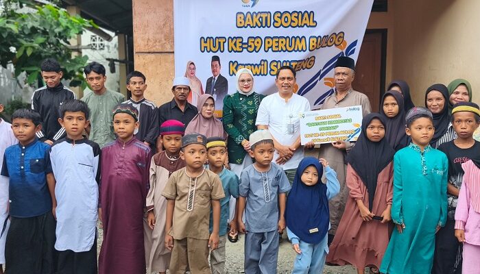 Bakti Sosial Sambut HUT Ke-59, Bulog Sulteng Serahkan Bantuan Bahan Pangan pada 2 Panti Asuhan