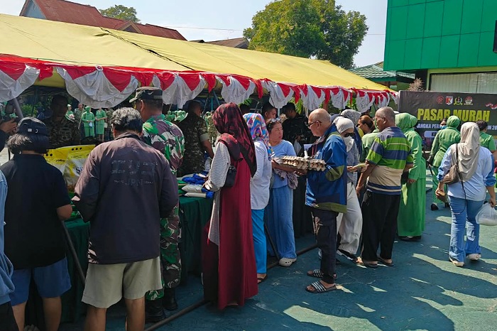 TNI dan Bulog Sulteng Gelar GPM di Palu, Sediakan Beras SPHP dan Minyakita
